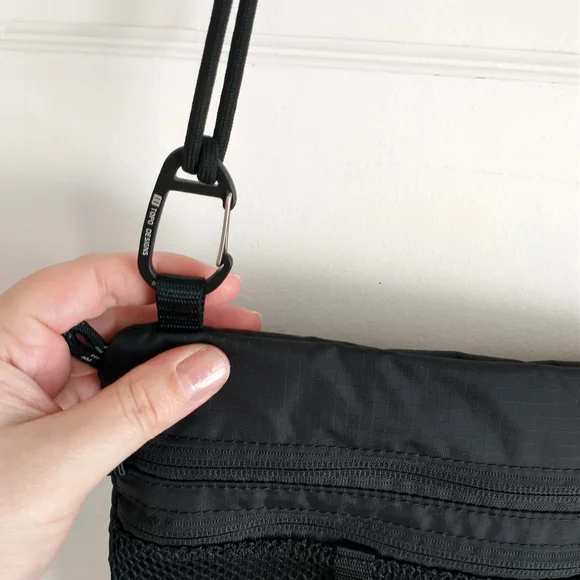 Topo Designs Charcoal Messenger Bag - Picture 4 of 10